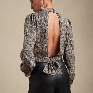 Banana Republic NWT Backless Tie Blouse | Animal Print  Statement Top Size Small